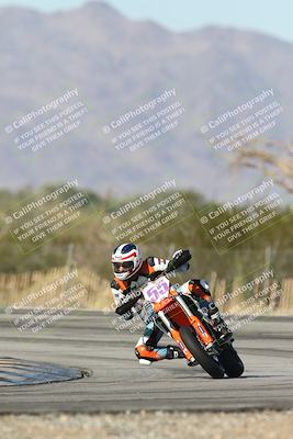 media/Dec-01-2025-Moto Forza (Mon) [[2daa91e15f]]/2-Intermediate Group/Session 3 (Turn 3)/